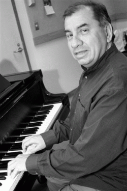 Piano tutor Luis from Langley, BC