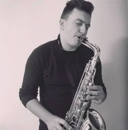 Saxophone tutor Andrew from Vancouver, BC