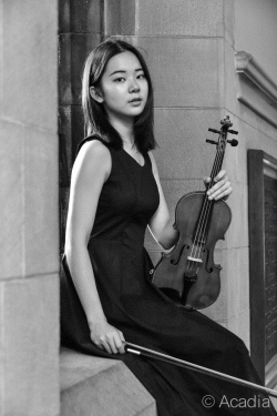 Violin tutor Yiyun(evian) from Montreal, QC