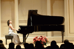 Piano tutor Tong from Montreal, QC