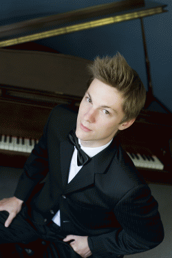 Piano tutor Clinton from Chilliwack, BC